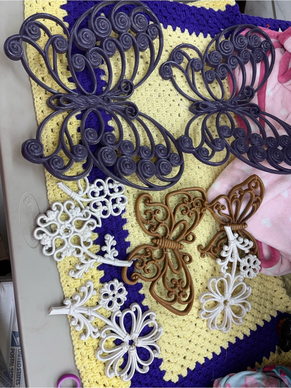 Vtg lot of 8 home interior wall decor (4) butterflies (4) flowers